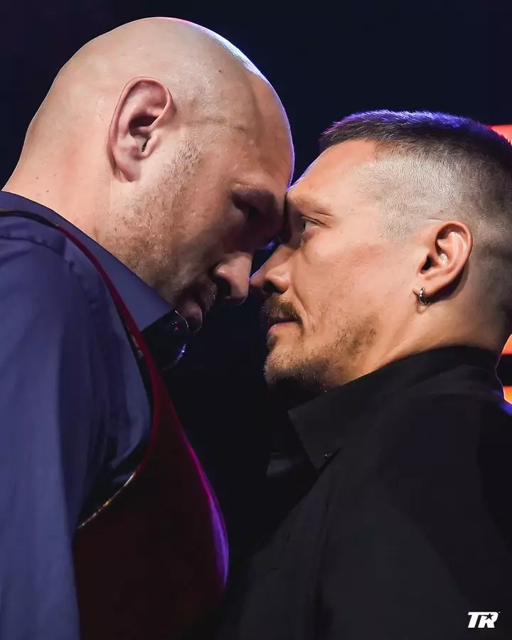 The Epic Showdown Tyson Fury Vs Oleksandr Usyk Sports Hold