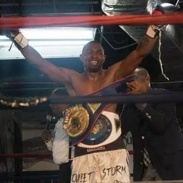 James „The Quiet Storm“ Williams a jeho dôležitá voľba: Odchod z boxerskej kariéry pre rodinu