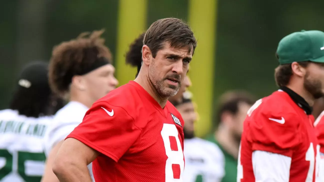 Aaron Rodgers zahŕňa New York Jets za neuspokojivú tréningovú reláciu