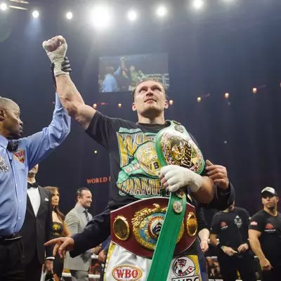 Oleksandr Usyk sa pripravuje na ostrý zápas proti Tysonovi Fury