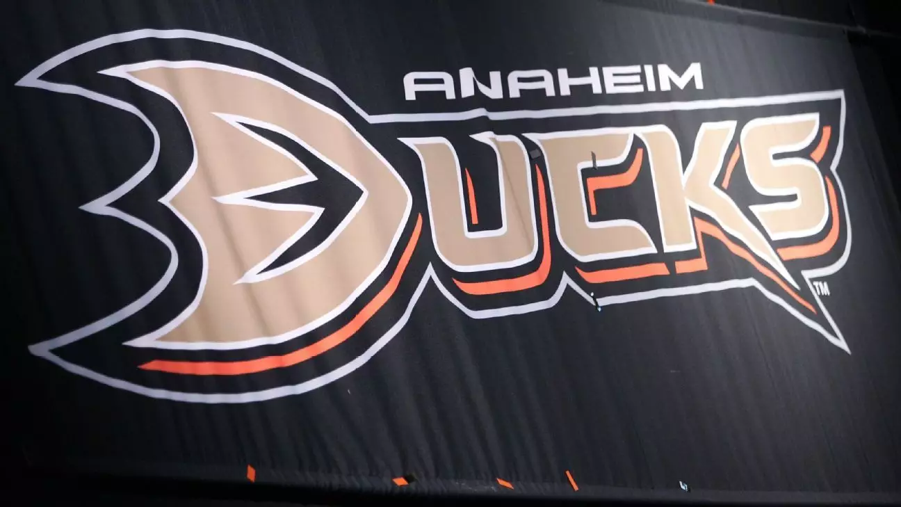 Anaheim Ducks Mení Vysielanie v priamom prenose a cez éter a zabezpečuje služby streamovania pre fanúšikov