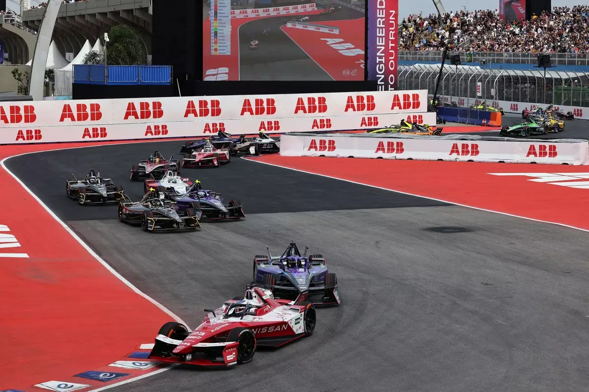 Výzvy a poučenia Olivera Rowlanda na Sao Paulo E-Prix