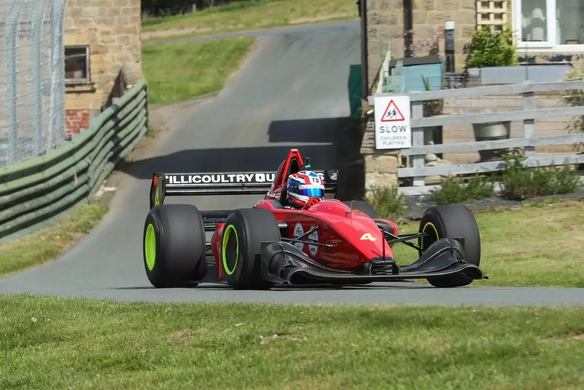 Wallace Menzies Triumphs Against All Odds in British Hillclimb Championship